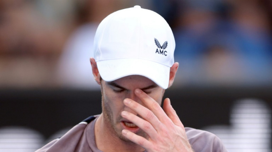 Murray crashes out in Australian Open first round