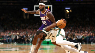 Celtics blow past Suns, Bucks stop Sixers