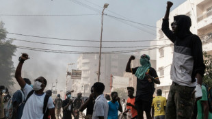 Três mortos em protestos contra o adiamento das eleições no Senegal