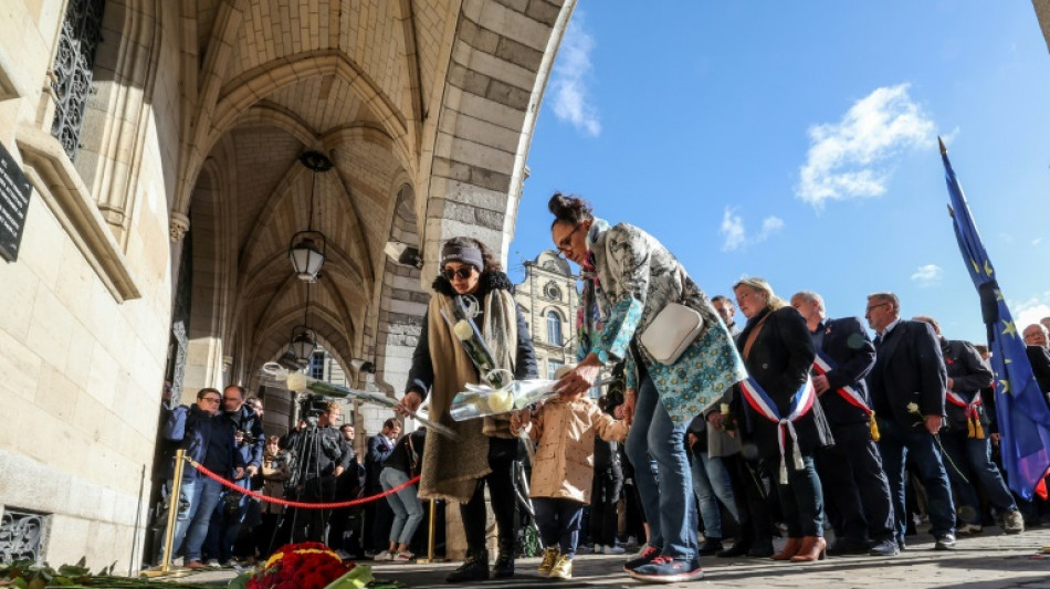 Ultime hommage d'Arras pour les funérailles de Dominique Bernard, sous haute surveillance