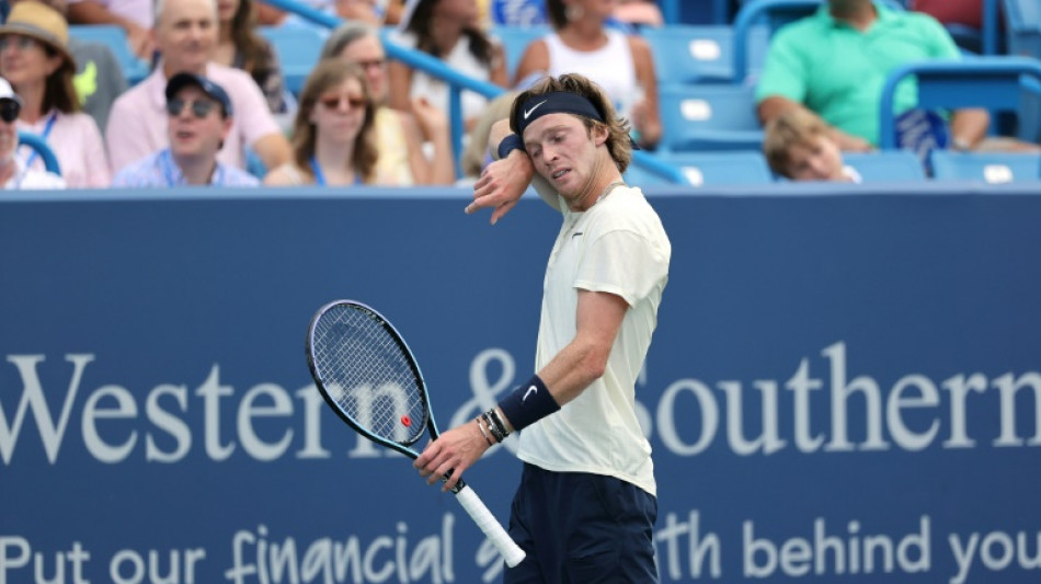 Top seeds Rublev and Sabalenka tested in Washington wins