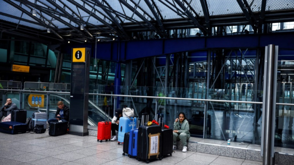 Stromausfall: Schließung von Londoner Flughafen zieht massive Störungen nach sich