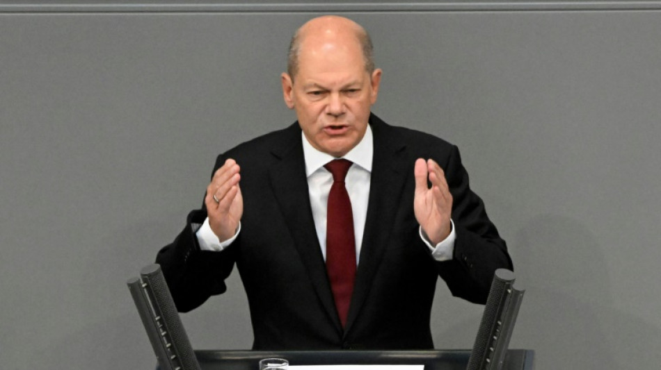 Wachsfigur von Bundeskanzler Scholz bei Madame Tussauds in Berlin aufgestellt