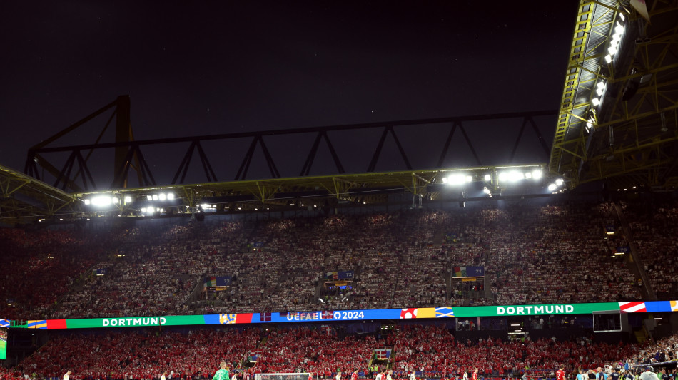 Euro 24: temporale su Dortmund, sospesa Germania-Danimarca