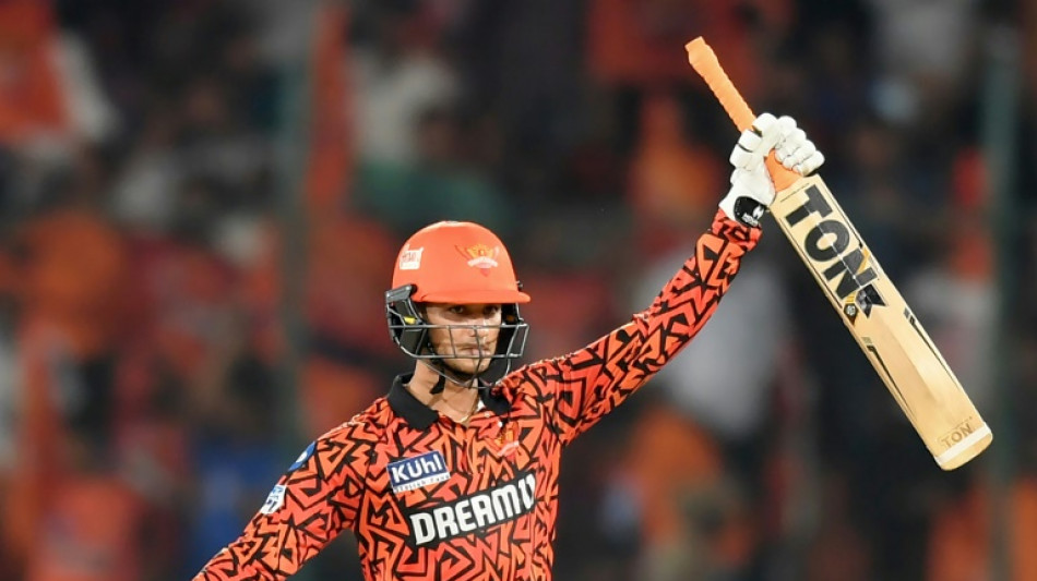 Hyderabad beat Mumbai after highest-ever IPL total on record-breaking day