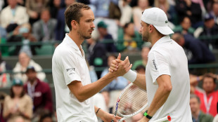 Wimbledon: Dimitrov si ritira, passa Medvedev e ora trova Sinner