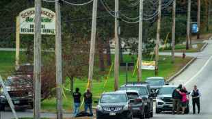 Manhunt for US shooter presses on, leaving small town in fear