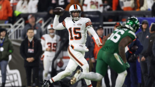 Browns clinch NFL playoff berth with win over Jets