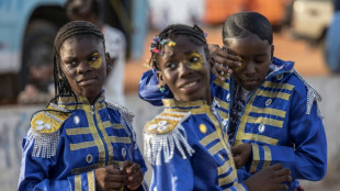 En Angola, un carnaval haut en couleur pour célébrer 50 ans d'indépendance