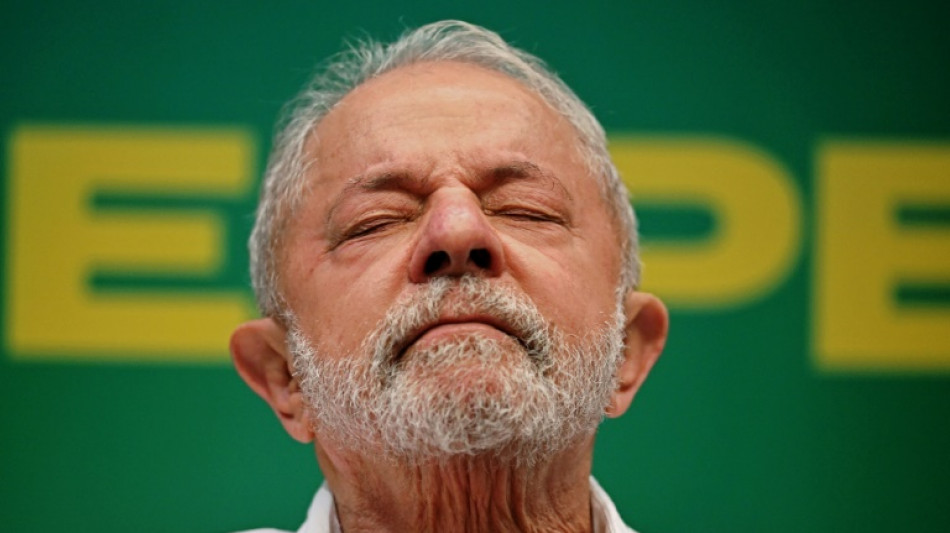 Lula suspende indefinidamente viaje a China por una neumonia