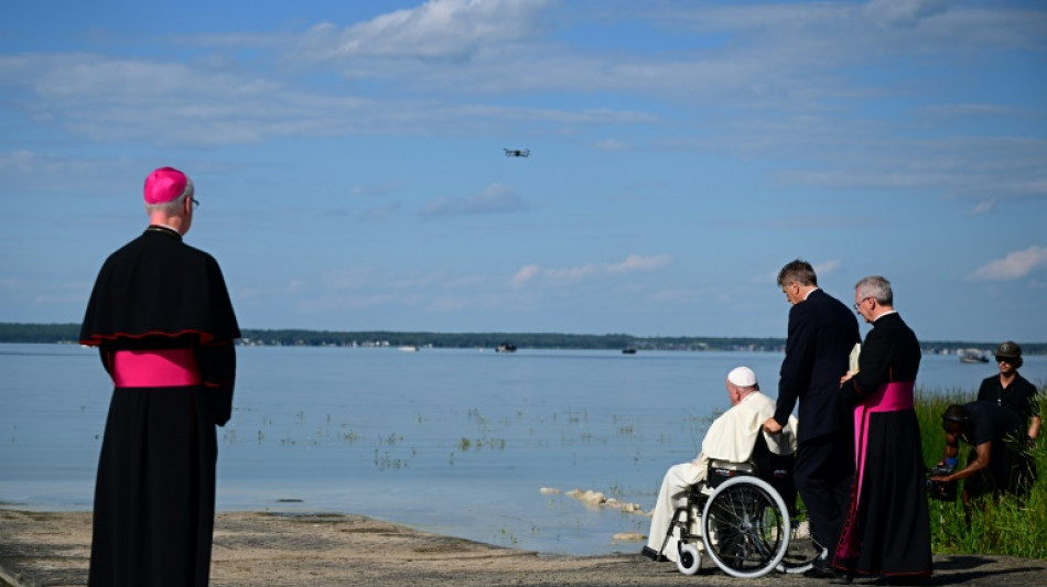 Canada: après les excuses, le pape sur les lieux d'un pélerinage sacré pour les autochtones