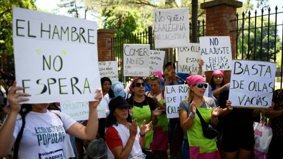 Milei enfrenta primeira greve geral na Argentina, 45 dias após assumir