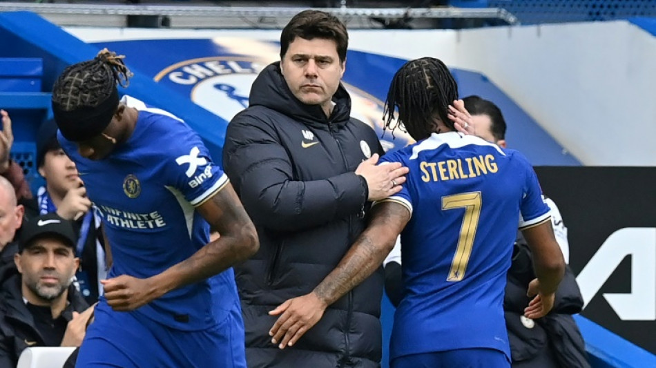 Pochettino pleads with Chelsea fans to 'trust' him after Leicester scare