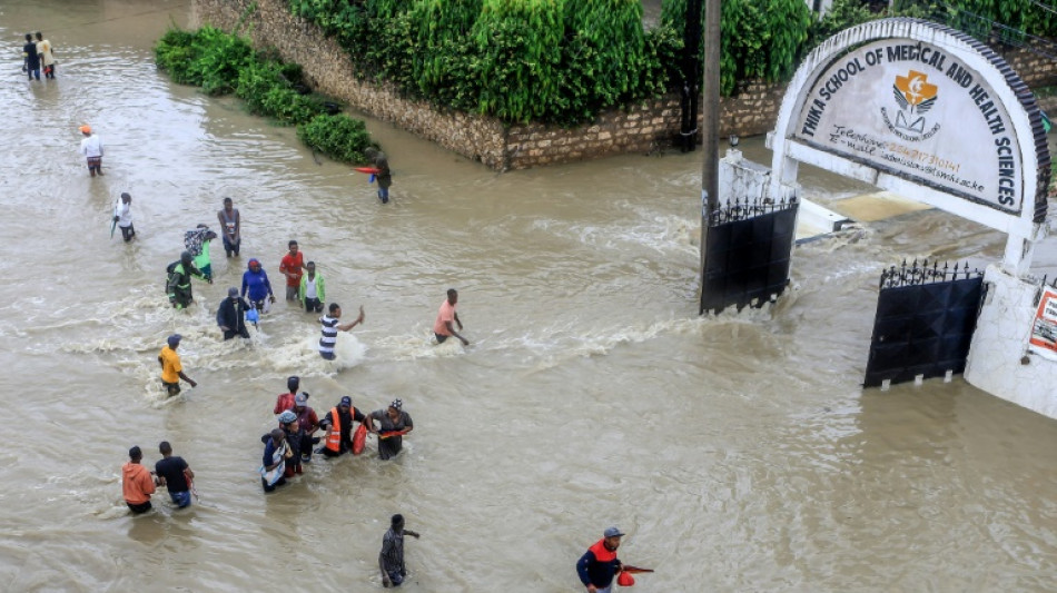 Heavy rain in Kenya affects tens of thousands, disrupts cargo