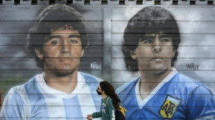 Equipe médica de Maradona vai a julgamento na Argentina por 'teatro do horror' de sua morte