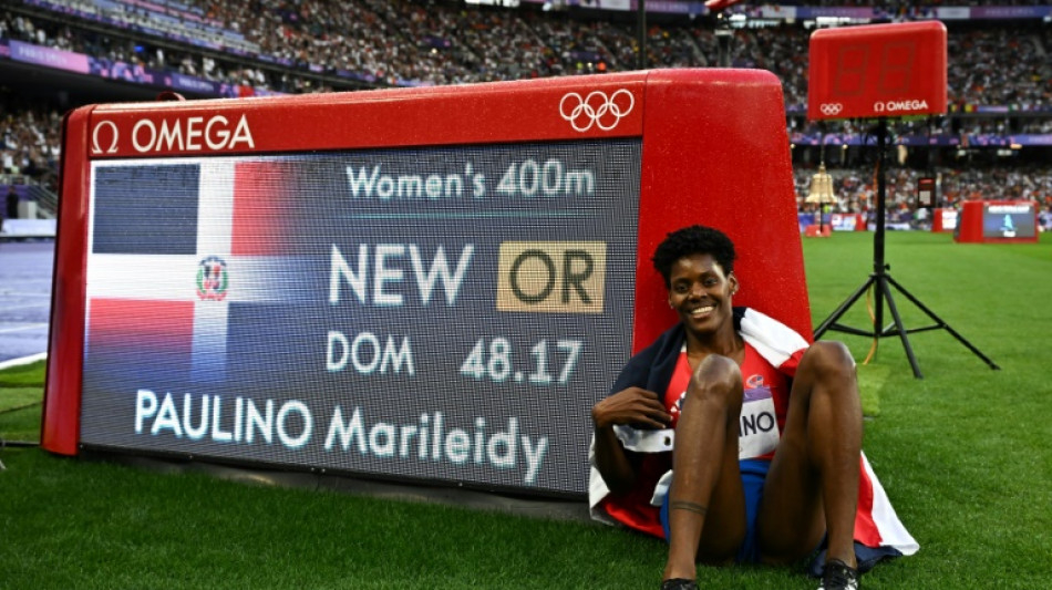 Dominicana Marileidy Paulino bate recorde olímpico e ganha ouro nos 400m rasos em Paris