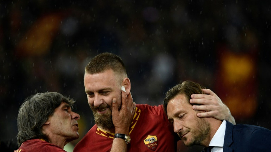 Roma idol De Rossi succeeds sacked Mourinho