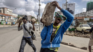 Manifestations au Kenya: tirs de gaz lacrymogènes contre le convoi du principal opposant