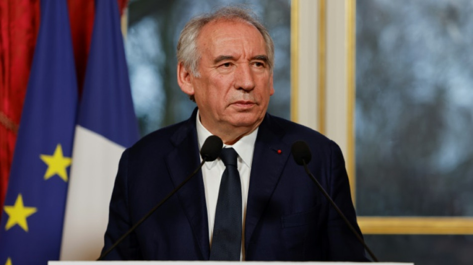 Immigration: Bayrou menace de remettre en cause les accords de 1968 avec l'Algérie