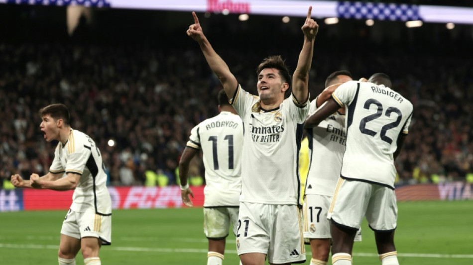 Madrid thrash Villarreal to go top but Alaba injured