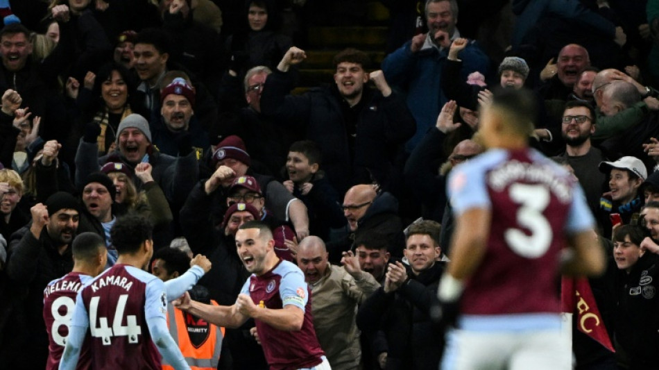 Aston Villa beat Arsenal to close on Premier League lead