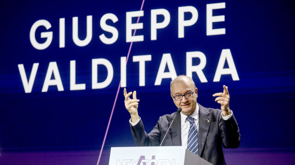 Valditara 'sport fondamentale, investiamo per palestre a scuola'