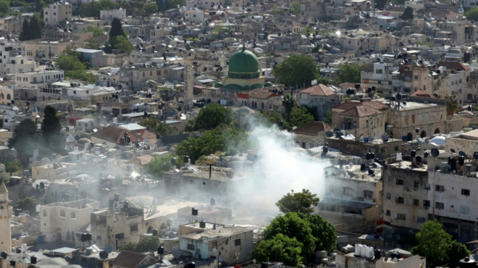 Três palestinos mortos em operação israelense na Cisjordânia