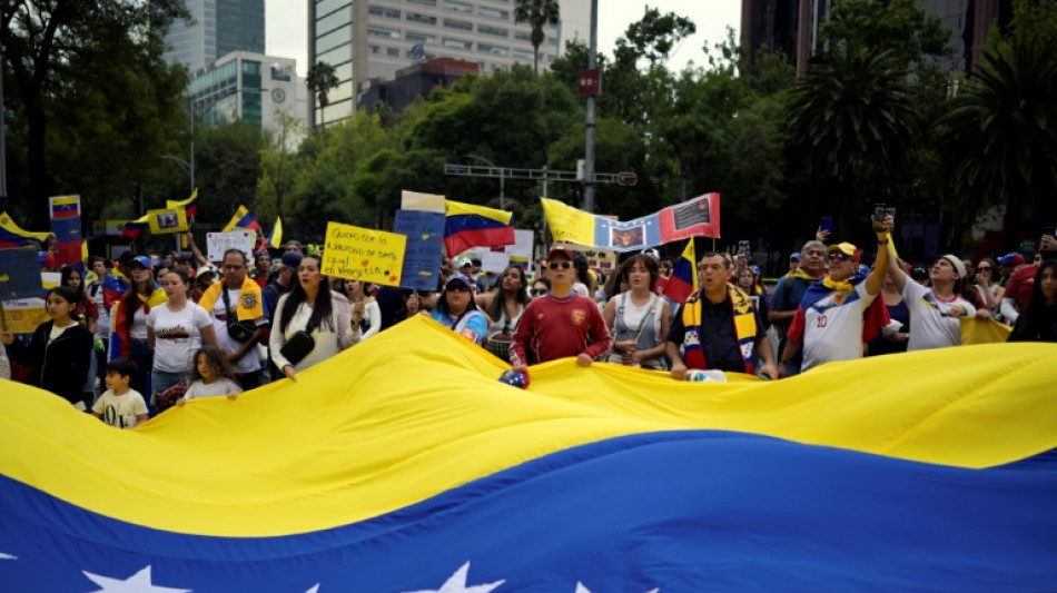 Venezuelan opposition, regime backers to hold rival protests