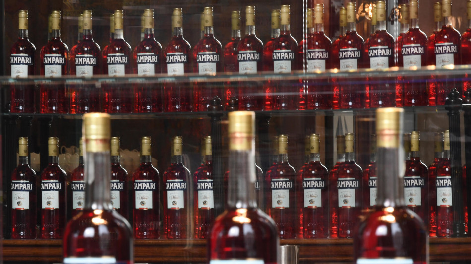 Campari crolla in Borsa dopo i conti (-13%)