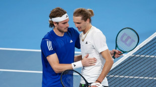 Zverev beats Tsitsipas to help Germany into United Cup semis