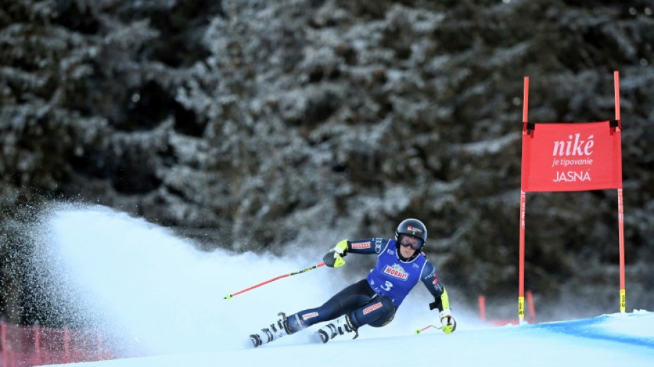 Hector dominates Shiffrin for Jasna giant slalom win, Vhlova crashes