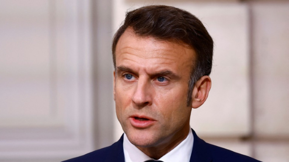 Toujours en quête d'un Premier ministre, Macron reprend ses bons offices