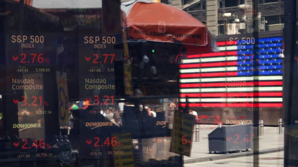 Wall Street sobe após colapso na segunda-feira