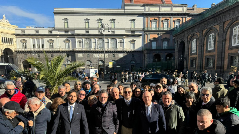 Pino Daniele ricordato allo storico caffè Gambrinus di Napoli