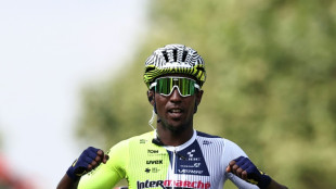 Girmay gatecrashes 'father' Cavendish tilt at Tour history