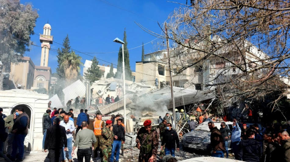 Bombardeio atribuído a Israel deixa 12 mortos na Síria, segundo novo balanço