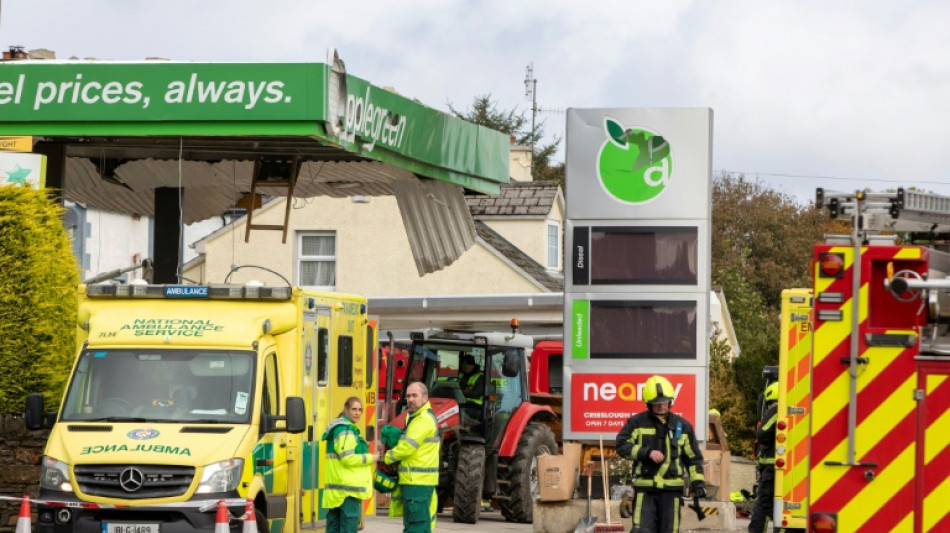 Au moins neuf personnes tuées lors d'une explosion dans une station-service en Irlande