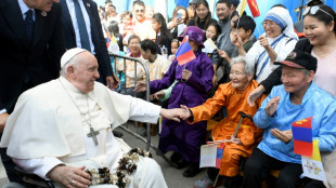 Pope welcomed to Mongolia, sends message of 'unity and peace' to China