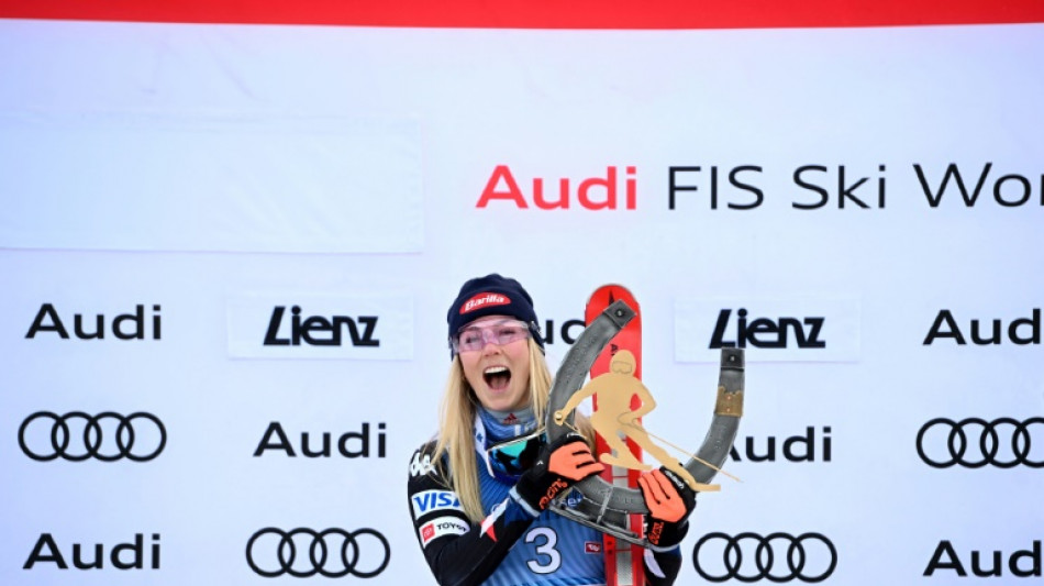 Dominant Shiffrin eases to giant slalom victory