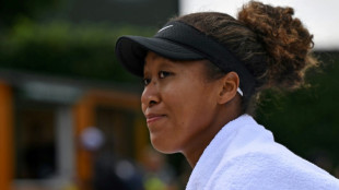 Osaka wins first match at Wimbledon since 2018