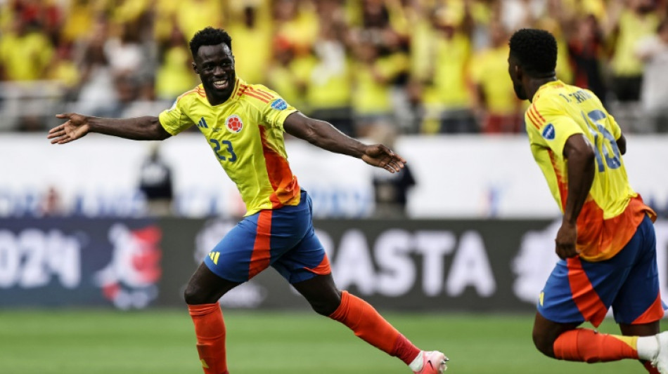 Colombia into Copa quarters after Costa Rica romp