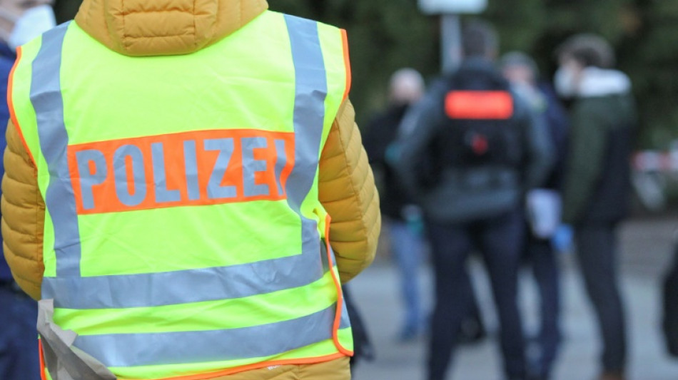 Mann tötet Rentner in Kieler Wohnung - und sitzt hinter verschlossener Tür fest