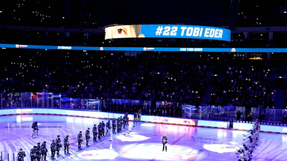 Ergreifender Abschied der Eisbären von Tobias Eder