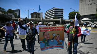 Manifestantes bloqueiam estradas na Guatemala para exigir renúncia da procuradora-geral