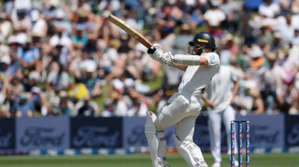 New Zealand 172-3 as England fight back in third Test