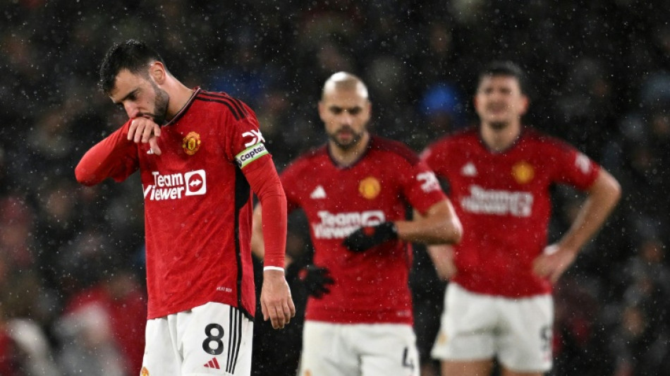 Man Utd embarrassed by Bournemouth, Liverpool go top of Premier League