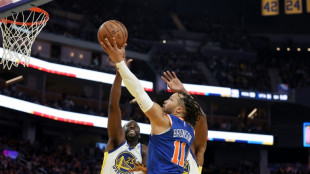 Brunson, Knicks tame Warriors as Lakers romp