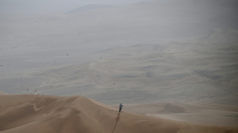 Luciano Benavides repite triunfo de etapa en el Dakar y Barreda abandona