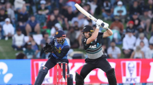 Hay cameo lifts New Zealand to 186-5 in 2nd Sri Lanka T20