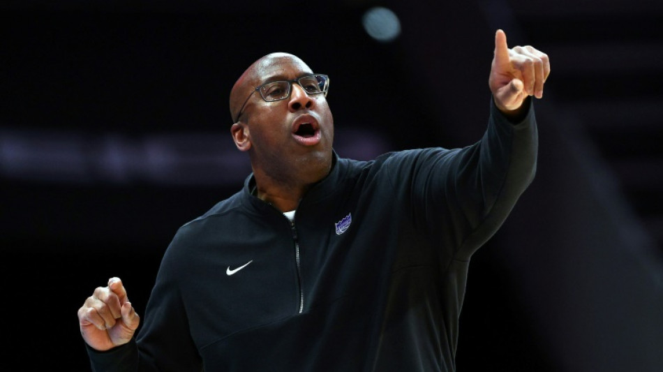 Kings coach Brown fined $50,000 for criticizing refs